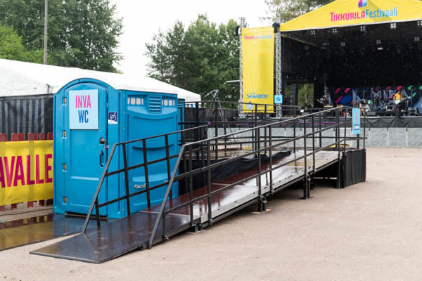 Invakatsomo festivaaleilla