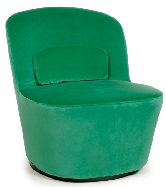 Vihreä nojatuoli jossa on pieni vihreä selkätyyny