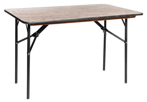 Puupintainen 120x80cm pöytälevyllä varustettu taittojalkainen suorakaidepöytä