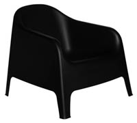 Musta muovinen Kupla nojatuoli etuviistosta