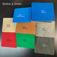 Sintra-messumaton näytepaloja, värien nimet ja värikoodit kuvassa