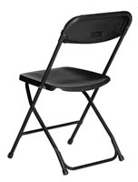 Musta vuokratuoli Klaffi takaviistosta istumakuntoon avattuna Musta vuokratuoli Klaffi takaviistosta istumakuntoon avattuna