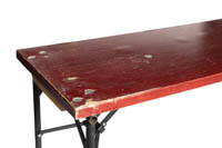 Pulpettipöydän kulunut pöytälevy Pulpettipöydän kulunut pöytälevy